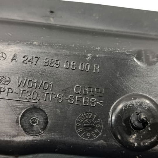 Acabamento Paralama Dianteiro Dir Mercedes Glb 200 1.3 2021