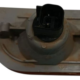 Pisca Paralama Direito Ford Maverick 2024 - Direito - Vermelho