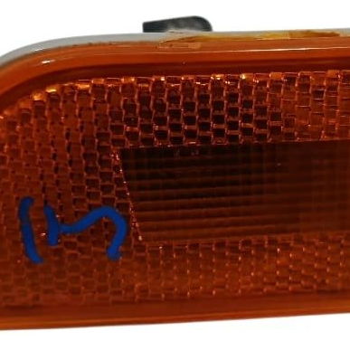 Pisca Paralama Direito Ford Maverick 2024 - Direito - Vermelho