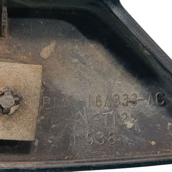 Moldura Paralama Traseiro Esquerdo Land Rover Evoque 2018 - Preto