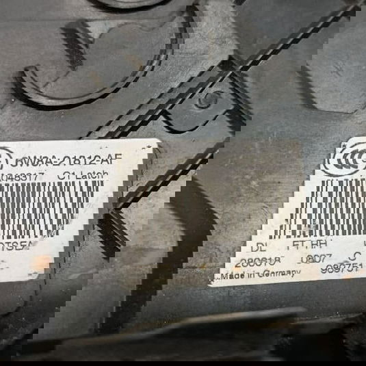 Fechadura Porta Dianteira Direita Land Rover Evoque 2018