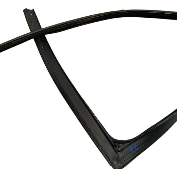 Pestana Borracha Vidro Traseiro Esq. Land Rover Evoque 2018 Preto