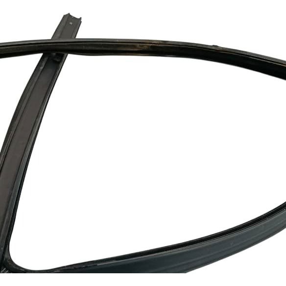 Pestana Borracha Vidro Traseiro Esq. Land Rover Evoque 2018 Preto