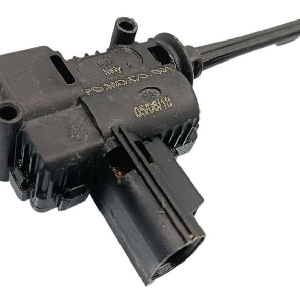 Atuador Portinhola Tanque Combustivel Land Rover Evoque 2018 Preto