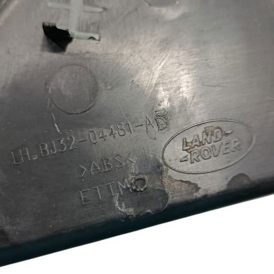 Acabamento Esquerdo Painel Land Rover Evoque 2018 Preto