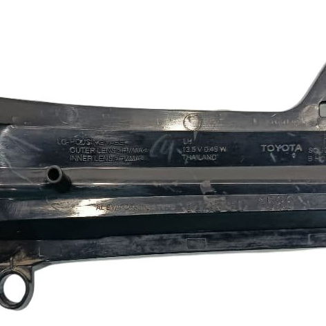 Pisca Retrovisor Esquerdo Toyota Corolla Cross Hybrid 2023 Preto