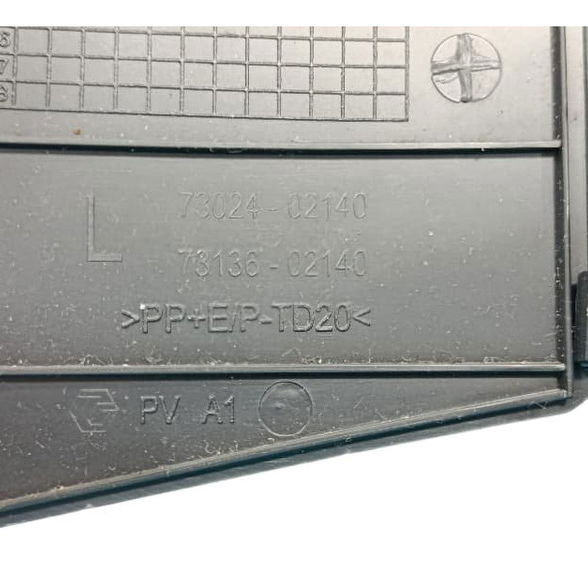 Acabamento Cinto Esquerdo Toyota Corolla Cross Hybrid 2023 Preto