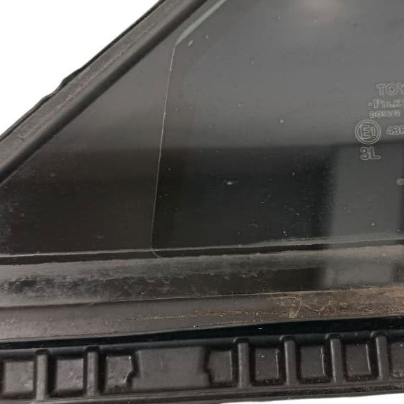 Vidro Guia Dianteiro Dir. Toyota Corolla Cross Hybrid 2023