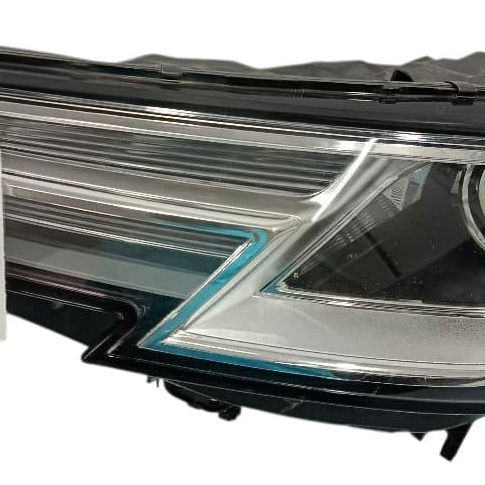 Farol Dianteiro Esq. Audi A4 2017 (carcaça Com Um Quebrada) Esquerdo/motorista