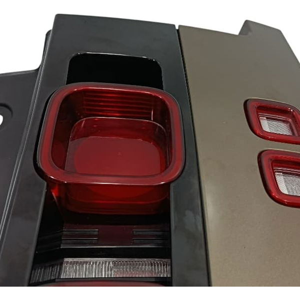 Lanterna Esquerda Land Rover Defender 2020 Esquerdo/motorista Vermelho