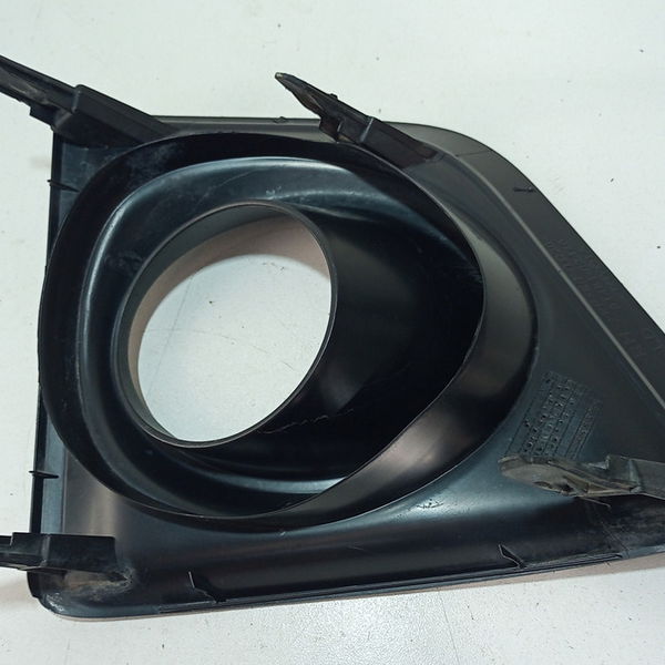 Moldura Farol De Milha Dir Corolla Altis 2.0 16v 2016