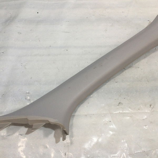 Moldura Dir Coluna A March 1.6 Sv Cvt 2020