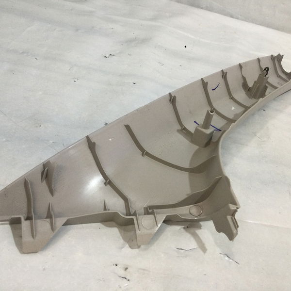Moldura Esq Coluna A March 1.6 Sv Cvt 2020