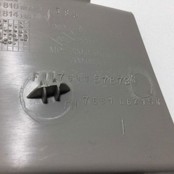Moldura Coluna B Superior Esquerdo Sandero Gt 2013