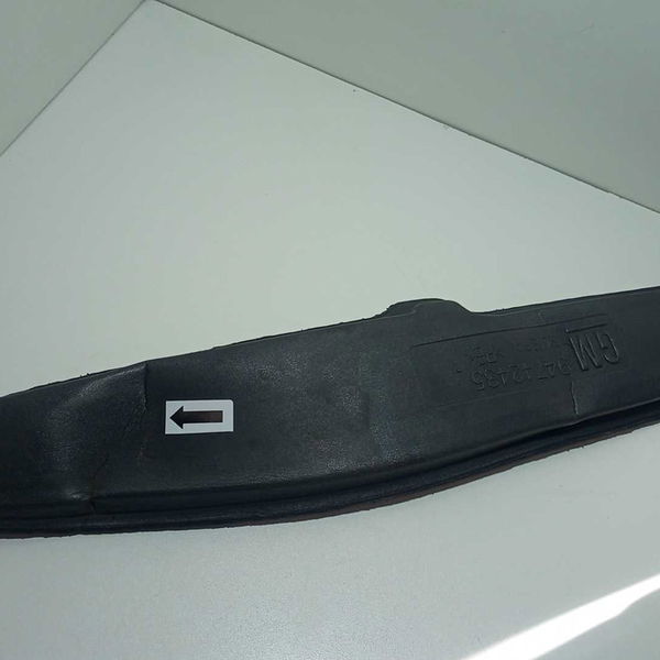 Isolador Do Paralama Dir Agile Lt 1.4 Econo Flex 2011