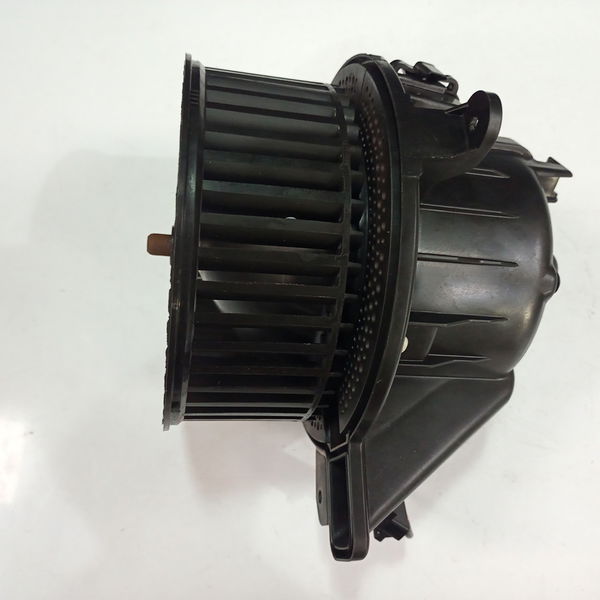 Motor Caixa De Ventilação Forçada Polo Confortline 2020
