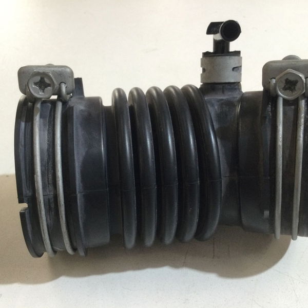 Mangueira Filtro De Ar Yaris 1.5 Xs Connect 2022