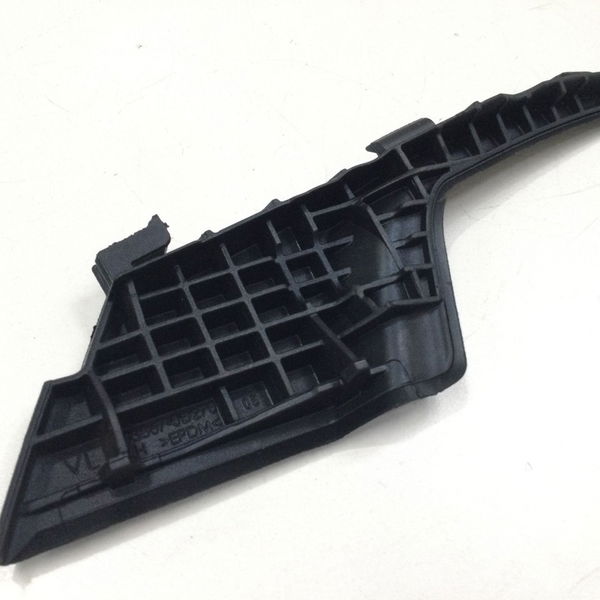 Moldura Esquerda Churrasqueira Yaris 1.5 Xs Connect 2022