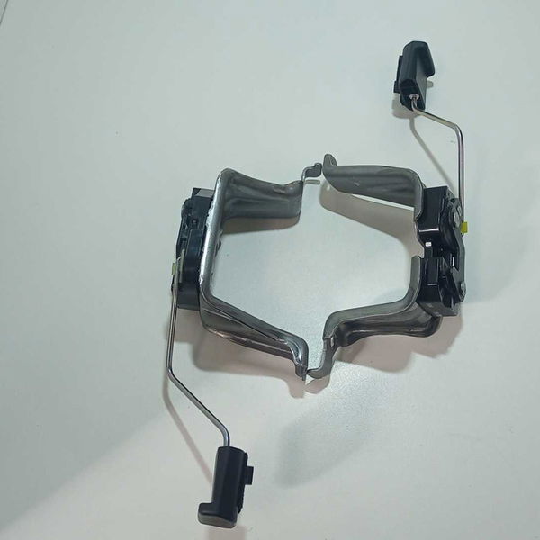 Par De Fechadura Do Encosto Traseiro Yaris 1.5 2022