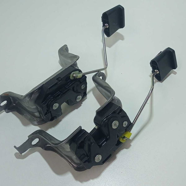 Par De Fechadura Do Encosto Traseiro Yaris 1.5 2022