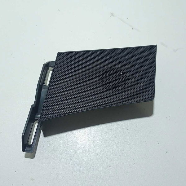 Moldura Com Tweeter Esquerdo Yaris 1.5 2022