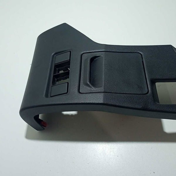 Moldura Porta Objetos Yaris 1.5 2022