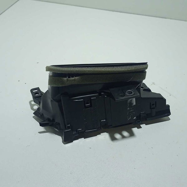 Difusor De Ar Direito Yaris 1.5 2022