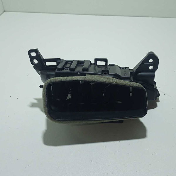 Difusor De Ar Direito Yaris 1.5 2022