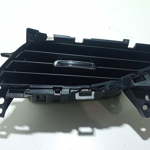 Difusor De Ar Direito Yaris 1.5 2022