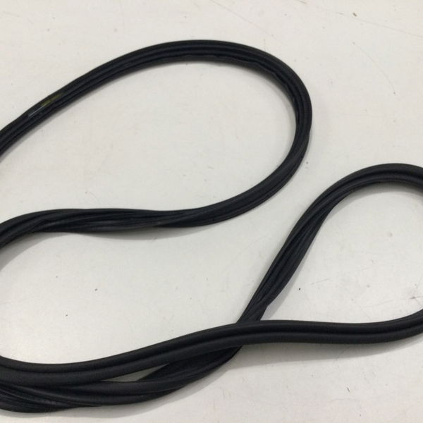 Pingadeira Porta Malas Yaris 1.5 2022
