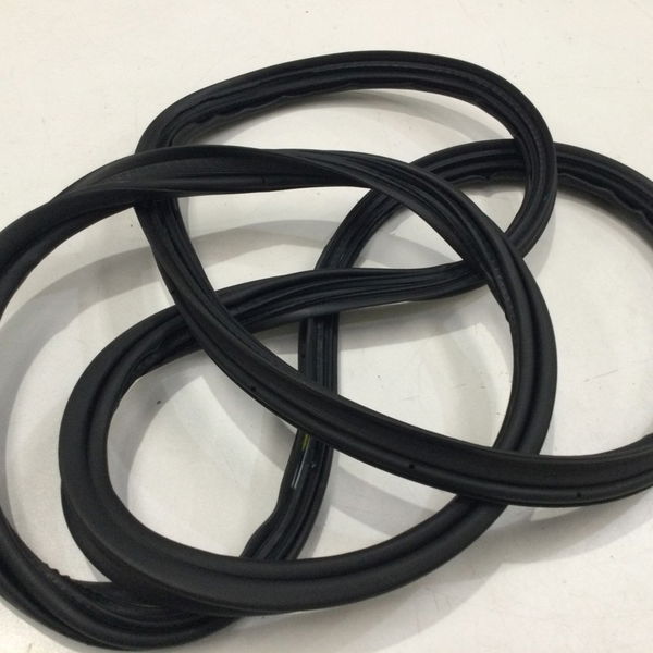 Pingadeira Porta Malas Yaris 1.5 2022