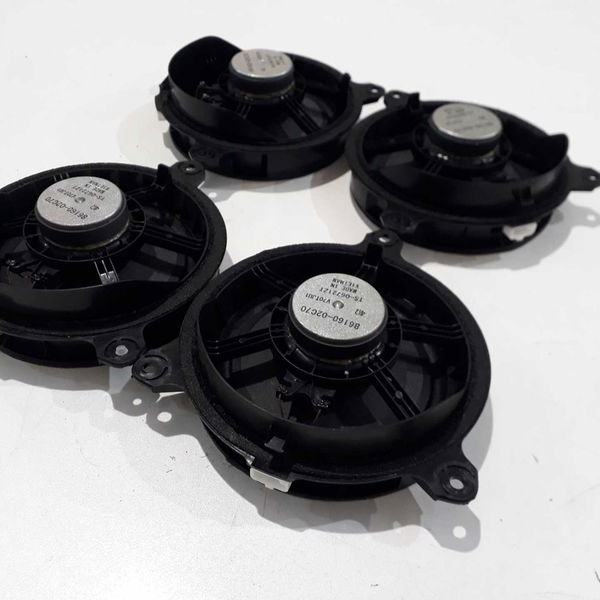 Jogo Alto Falantes Yaris 1.5 Xs Connect 2022 Preto