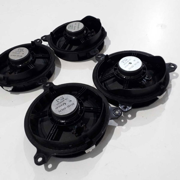 Jogo Alto Falantes Yaris 1.5 Xs Connect 2022 Preto
