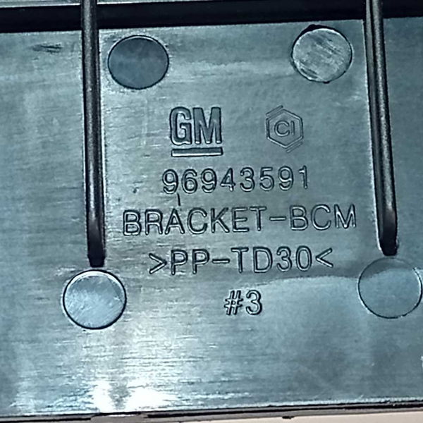 Suporte Modulo Bcm Onix 1.4 2018 Usado