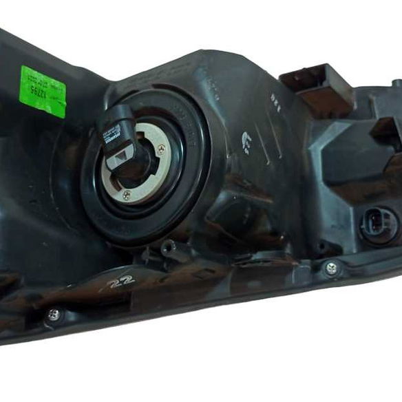 Farol Direito Toyota Yaris 2022 Original Usado Detalhes Direito