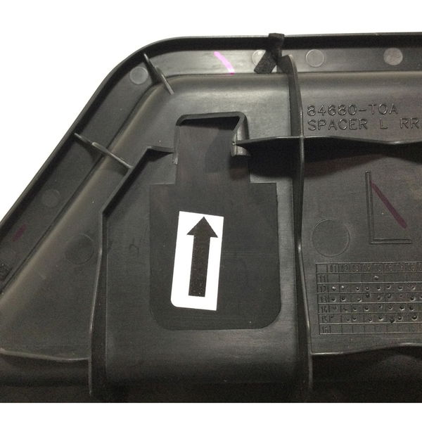 Acabamento Porta Trecos Esquerdo Cr-v Exl 4wd 2.0 16v 2016