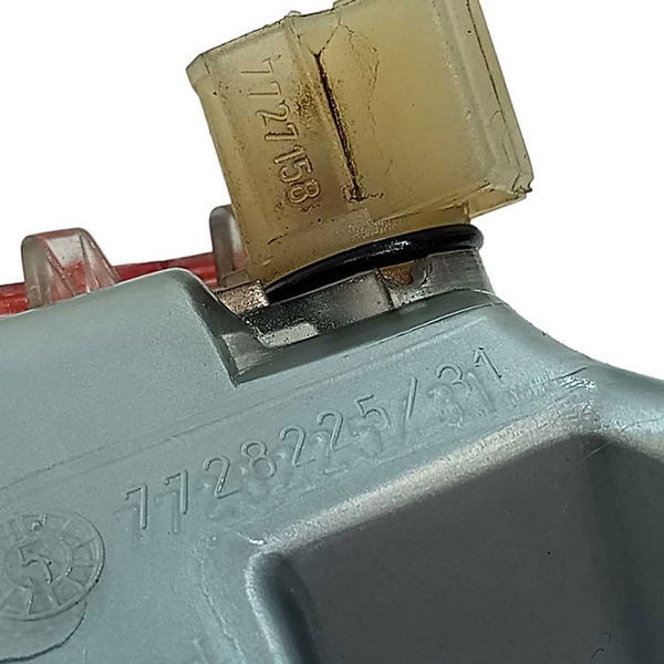 Luz Cortesia Porta Fiat Tempra 1992 1999 Dianteira Direita