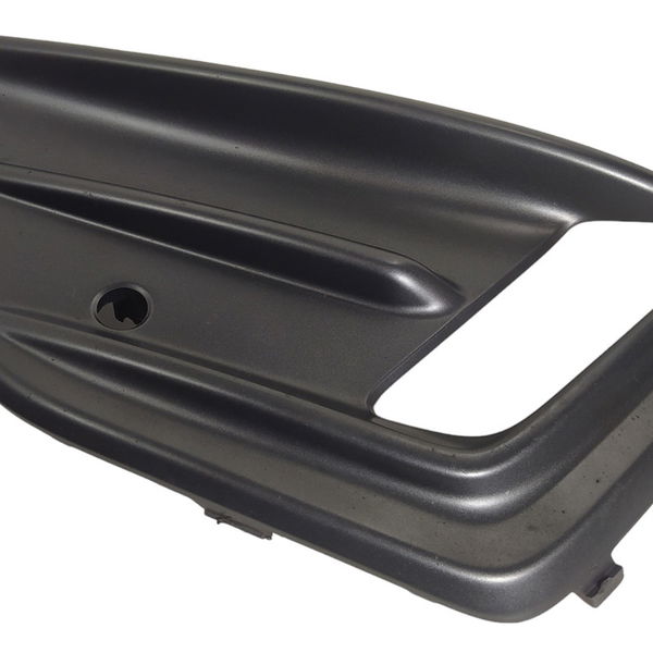 Moldura Farol De Milha Volvo Xc60 T5 2014 A 2017 Esquerda