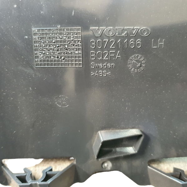 Acabamento Forro Porta Malas Xc60 T5 2013 2014 Lado Esquerdo