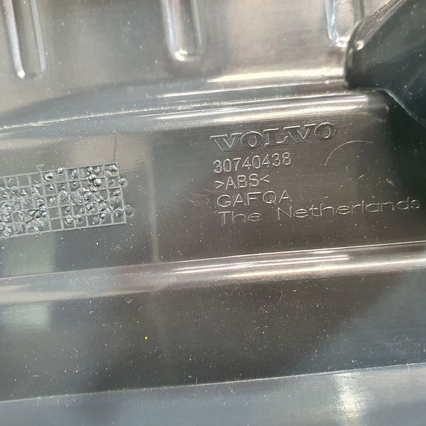 Acabamento Soleira Porta Malas Xc60 T5 Volvo 2012 2013 2014