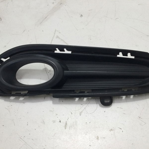 Moldura Farol De Milha Direito Hr-v Exl Cvt 2016