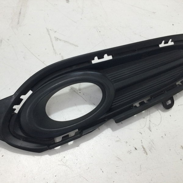 Moldura Farol De Milha Direito Hr-v Exl Cvt 2016