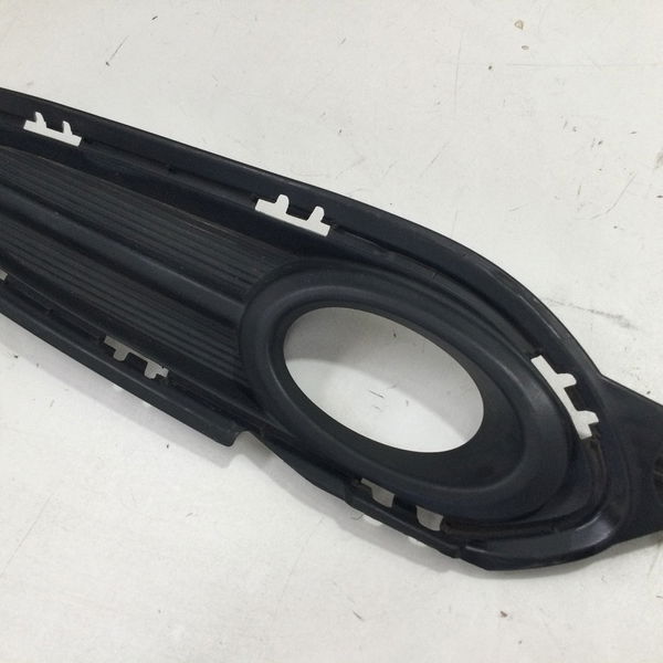 Moldura Farol De Milha Esquerdo Hr-v Exl Cvt 2016