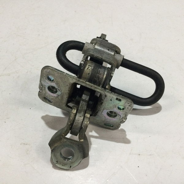 Limitador Da Porta Dianteira Direita Punto Essence 1.6 2013