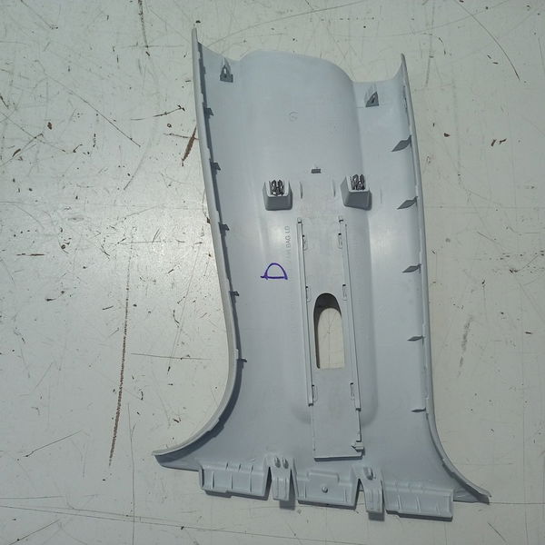 Moldura Coluna B Superior Direita Peugeot 208 Allure Mt 2017
