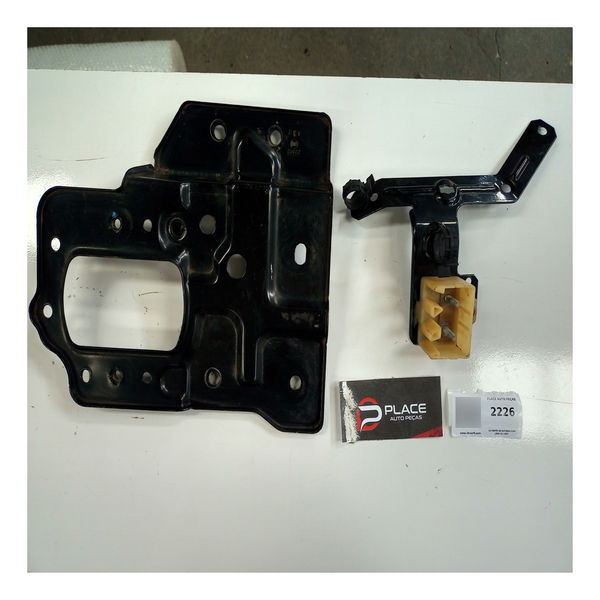 Suporte Da Bateria  Fiat Uno Cs 1995