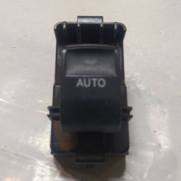 Botão Vidro Eletrico Tras Dir Corolla Gli Flex 2014