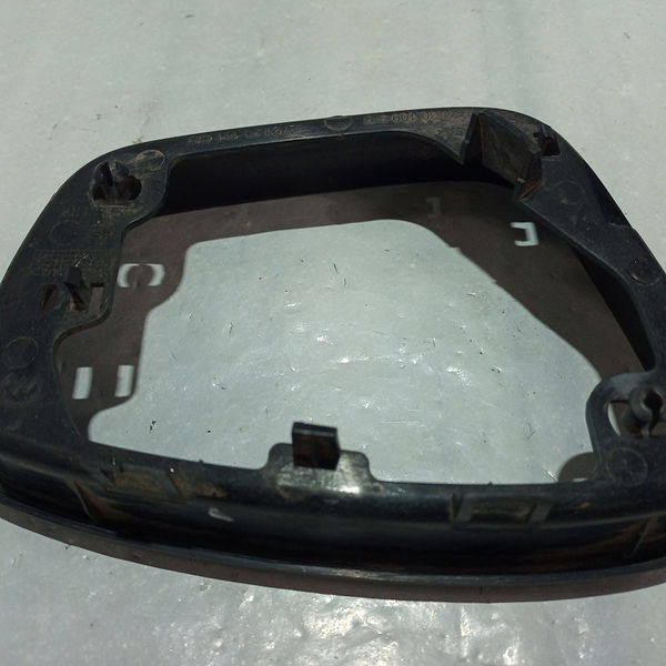 Moldura Carcaça Retrovisor Esq Gol 1.0 Trendline 2017