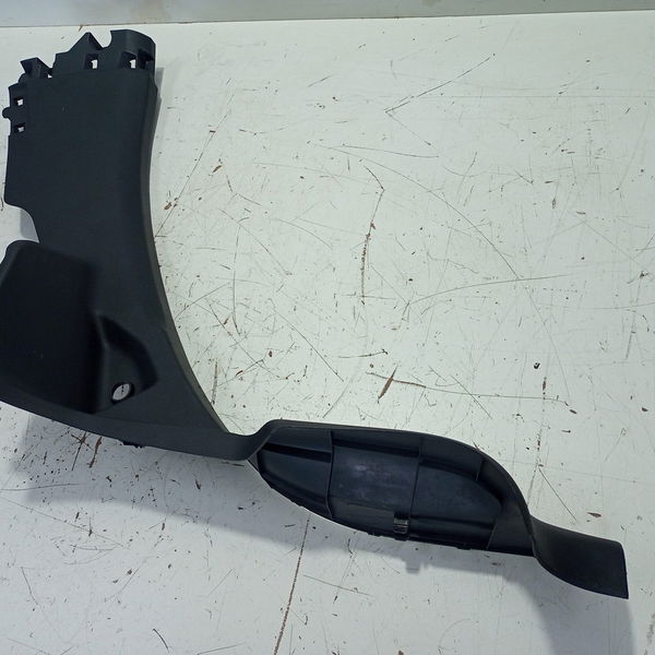 Moldura Coluna C Inferior Esquerda Peugeot 208 2017