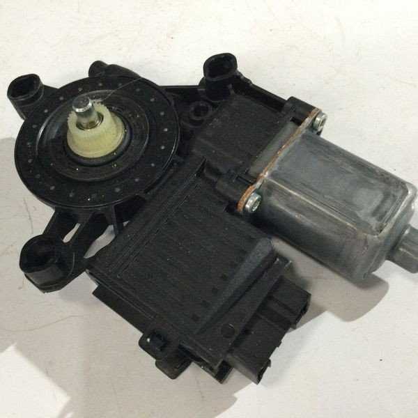 Motor Maquina De Vidro Dianteiro Esquerdo Virtus E Polo 2019